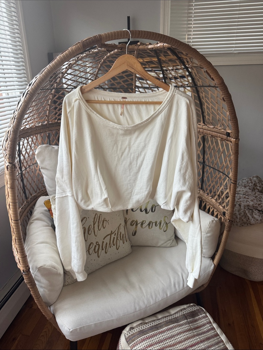 Free People Cream Cropped Long-Sleeve Sweatshirt
